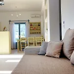 Flora Apartment Drios