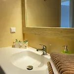 Flora Apartment Drios